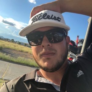 Meet your Posher, Andres